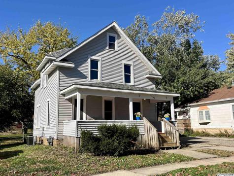 1306 N Jefferson Mason City IA 50401