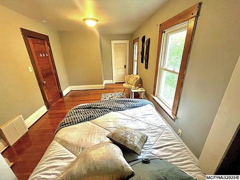 1306 N Jefferson Mason City IA 50401