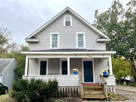 1306 N Jefferson Mason City IA 50401