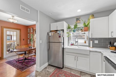 1011 2nd Street NW Mason City IA 50401