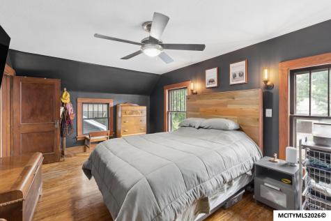 1011 2nd Street NW Mason City IA 50401