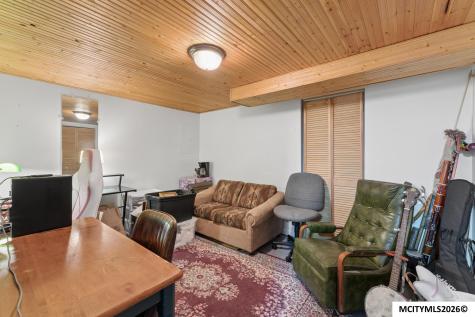 1011 2nd Street NW Mason City IA 50401