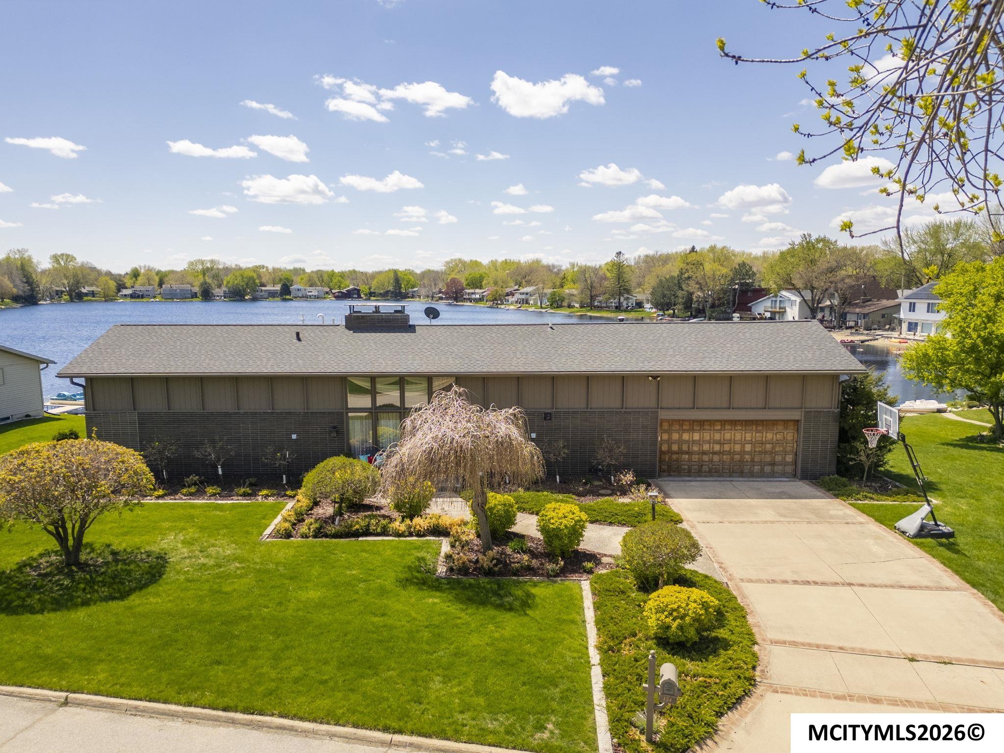 154 Lakeview Drive Mason City IA 50401