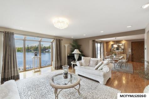 154 Lakeview Drive Mason City IA 50401