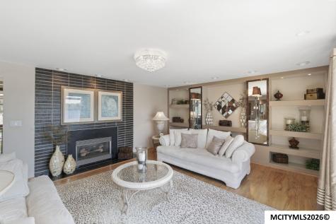 154 Lakeview Drive Mason City IA 50401