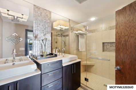 154 Lakeview Drive Mason City IA 50401