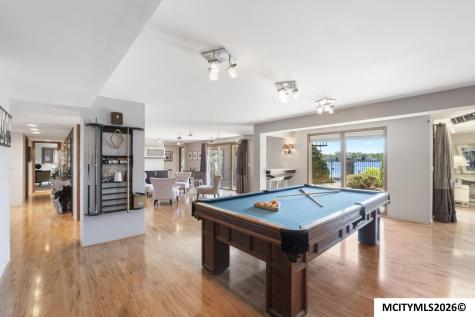 154 Lakeview Drive Mason City IA 50401
