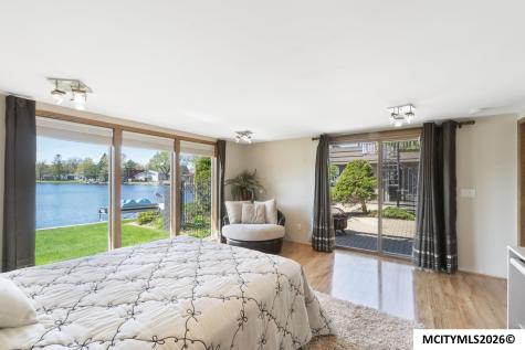 154 Lakeview Drive Mason City IA 50401