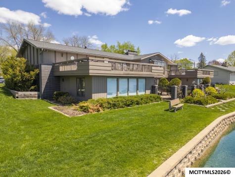 154 Lakeview Drive Mason City IA 50401