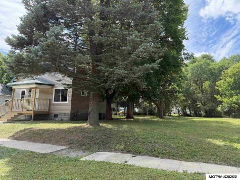 1514,1518 N. Pennsylvania Mason City IA 50401