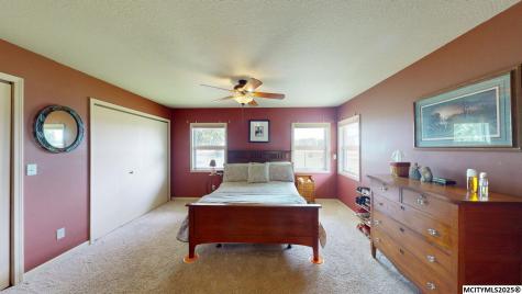 1606 N 8th Place Clear Lake IA 50428