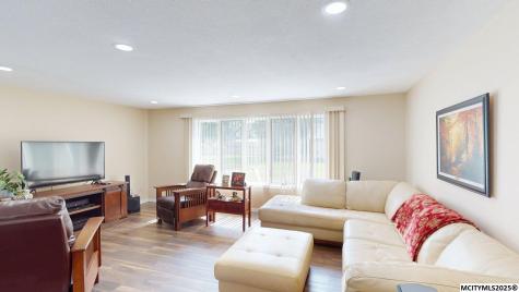 1606 N 8th Place Clear Lake IA 50428