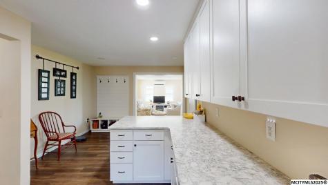 1606 N 8th Place Clear Lake IA 50428