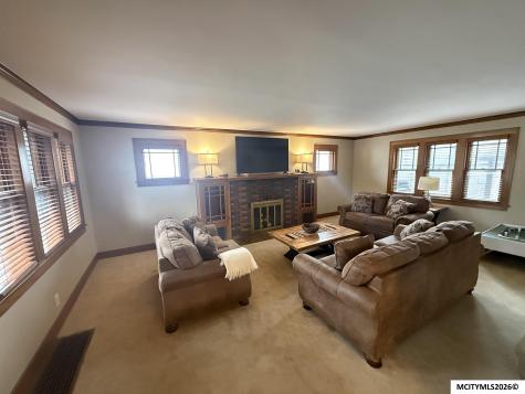 409 4th SE Mason City IA 50401