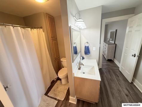 409 4th SE Mason City IA 50401