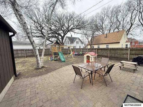 409 4th SE Mason City IA 50401
