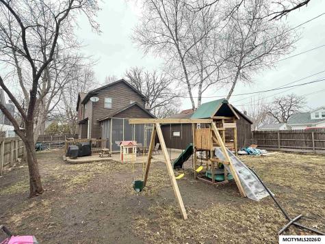 409 4th SE Mason City IA 50401