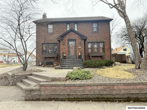 409 4th SE Mason City IA 50401