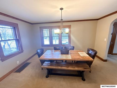 409 4th SE Mason City IA 50401