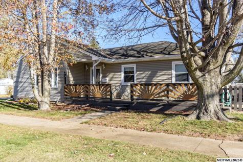 1551 N Rhode Island Mason City IA 50401