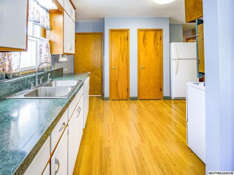 1551 N Rhode Island Mason City IA 50401