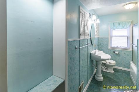 1551 N Rhode Island Mason City IA 50401