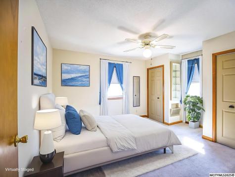 1551 N Rhode Island Mason City IA 50401