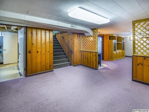 1551 N Rhode Island Mason City IA 50401