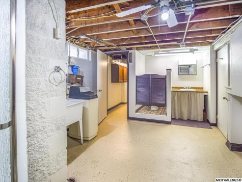 1551 N Rhode Island Mason City IA 50401