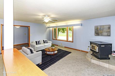 1551 N Rhode Island Mason City IA 50401