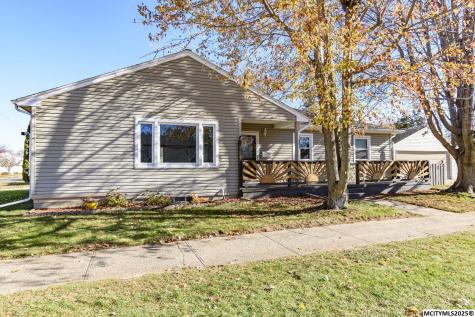 1551 N Rhode Island Mason City IA 50401