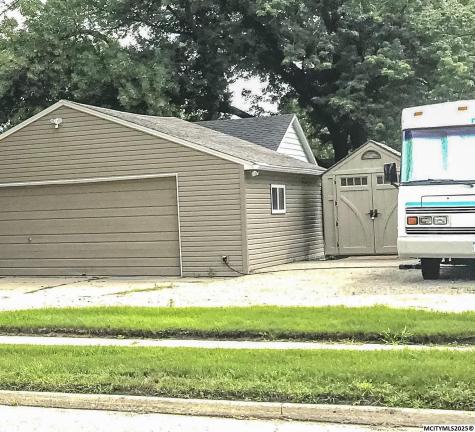 1551 N Rhode Island Mason City IA 50401