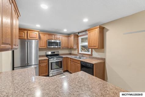 1304 2nd NW Mason City IA 50401