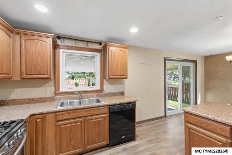 1304 2nd NW Mason City IA 50401