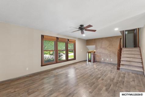 1304 2nd NW Mason City IA 50401