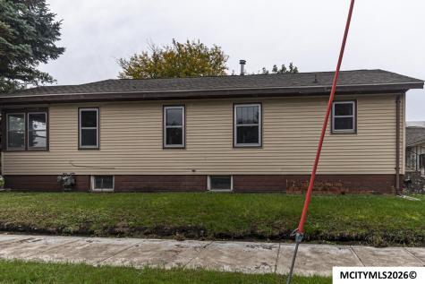 24 16th NE Mason City IA 50401