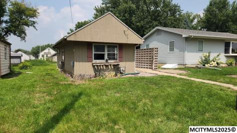 428 29th SW Mason City IA 50401