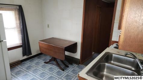 428 29th SW Mason City IA 50401