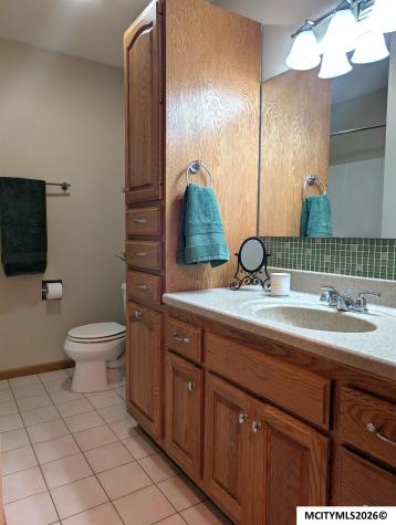 1501 Limestone Court Mason City IA 50401