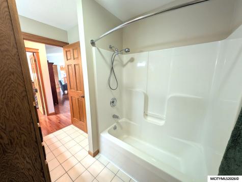 1501 Limestone Court Mason City IA 50401