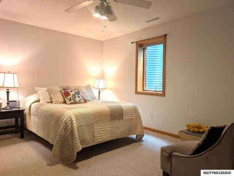 1501 Limestone Court Mason City IA 50401