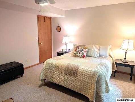 1501 Limestone Court Mason City IA 50401