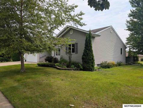 1501 Limestone Court Mason City IA 50401