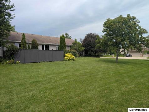1501 Limestone Court Mason City IA 50401