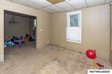 1223 N President Mason City IA 50401