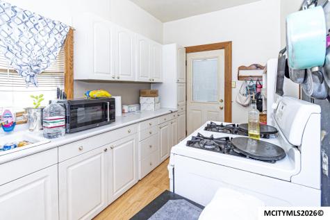 1223 N President Mason City IA 50401