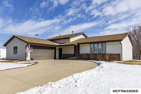 Homes Under $300K in Mason City IA