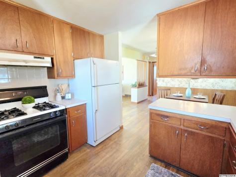 706 6th Place SE Mason City IA 50401