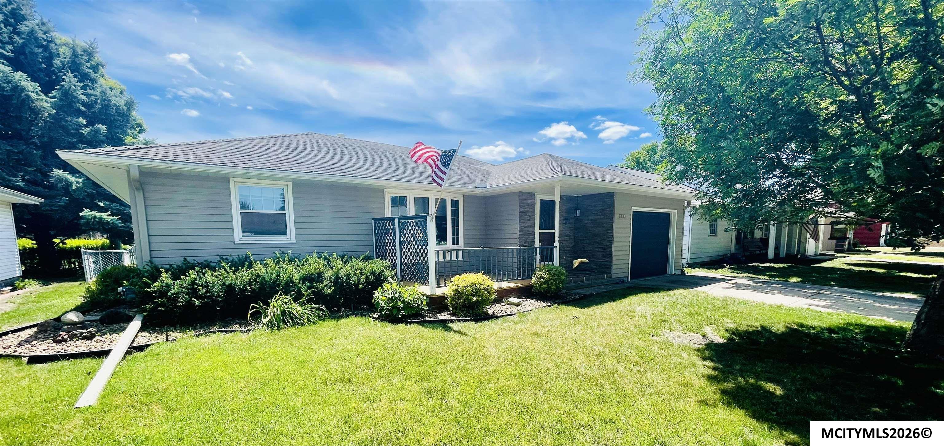 403 22nd SW Mason City IA 50401
