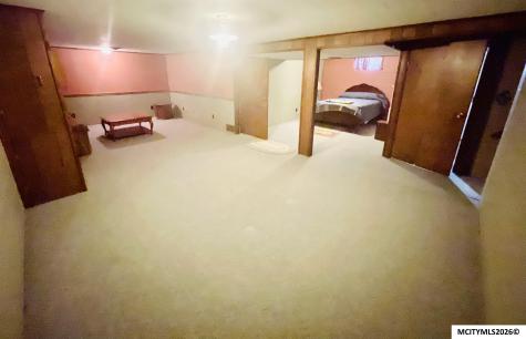 403 22nd SW Mason City IA 50401